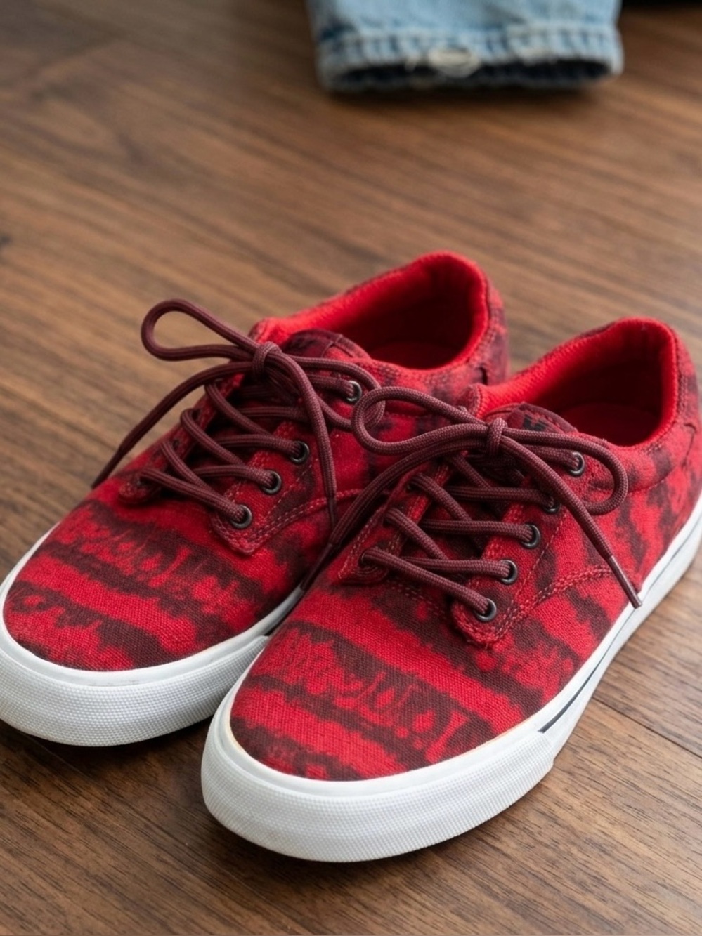 SUPRA Red Black Tie Dye Canvas Low Top Skate Shoes Men’s Size 8.5